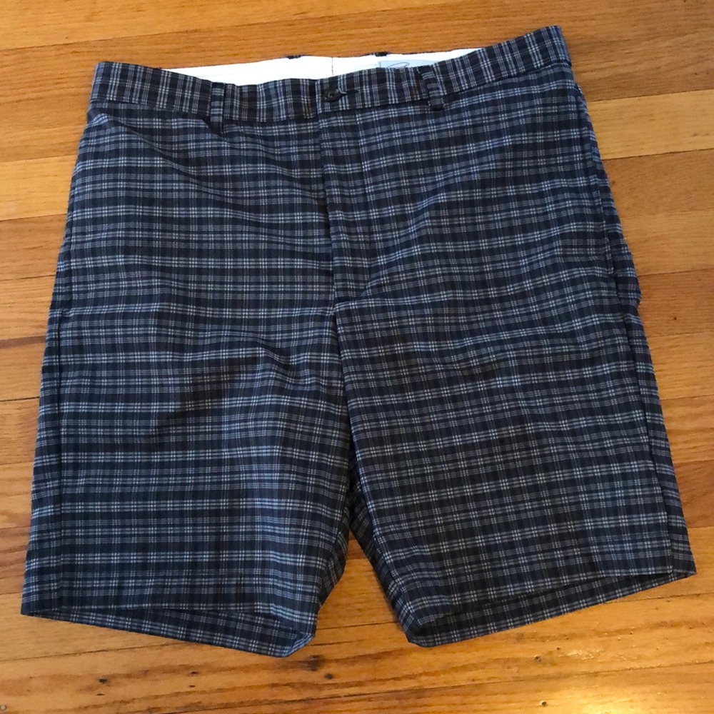 Greg Norman golf shorts